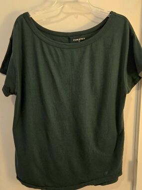 Fabletics Women's Dark Green Scoop Neck Tee
